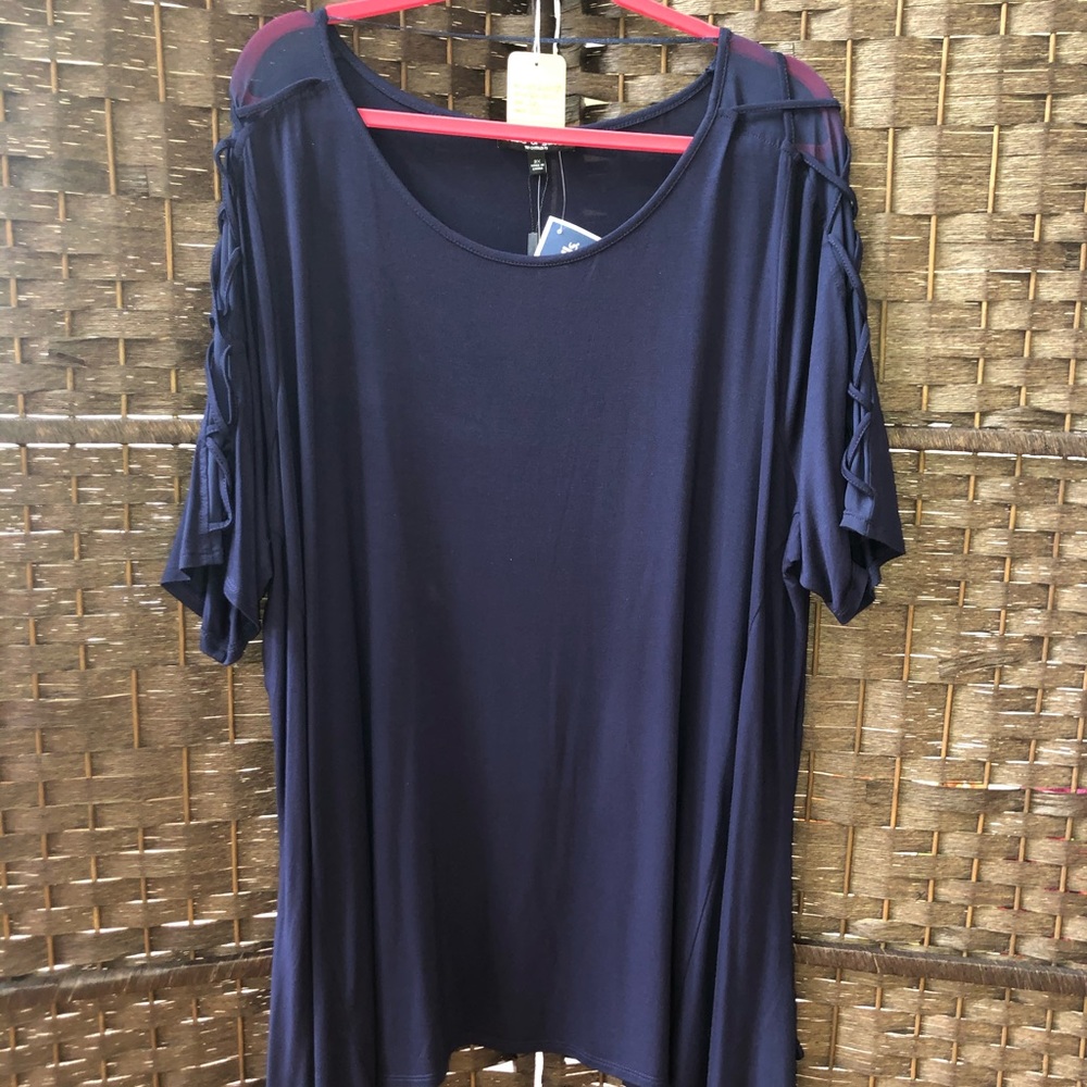Cable and Gauge Navy Blue Top